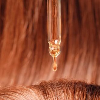 OGX Strength & Length + Keratin Oil Fortifying Anti-Frizz Conditioner for Damaged Hair & Split Ends, with Keratin Proteins & Argan Oil, Paraben-Free, Sulfate-Free Surfactants -385ml - Image 5